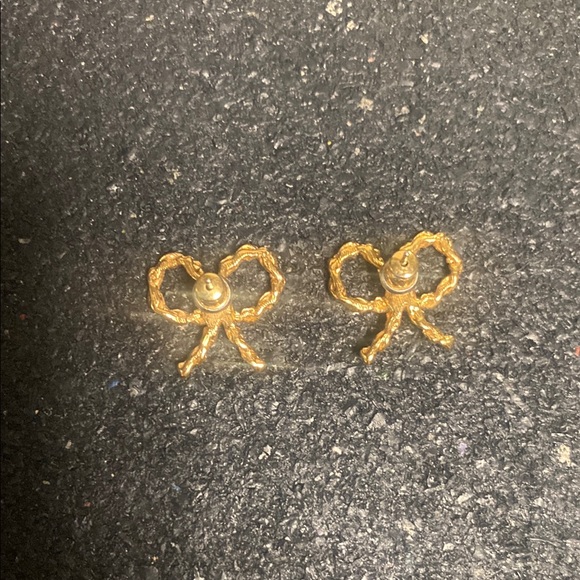 Elegant Gold Bow Earrings - Picture 2 of 4